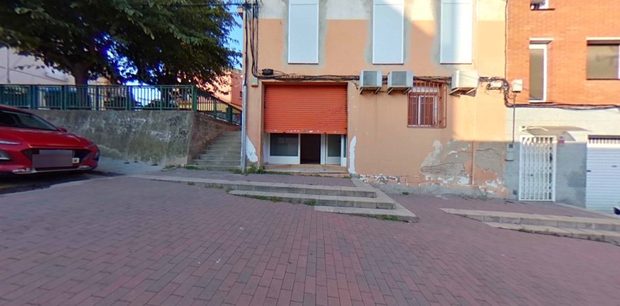 Liikekiinteistö Sabadell, Barcelona, Espanja 146 m2 No. 191096