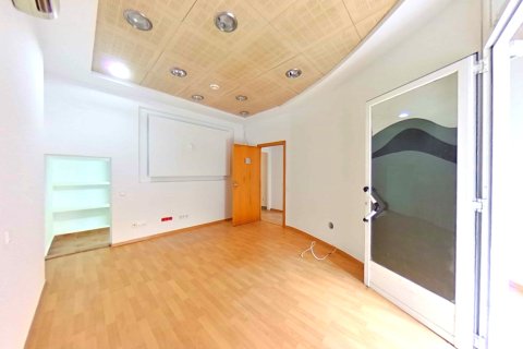 Liikekiinteistö myytävänä Sabadell, Barcelona, Espanja , 146 m2 No. 191096 - kuva 5