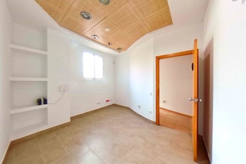 Liikekiinteistö myytävänä Sabadell, Barcelona, Espanja , 146 m2 No. 191096 - kuva 16