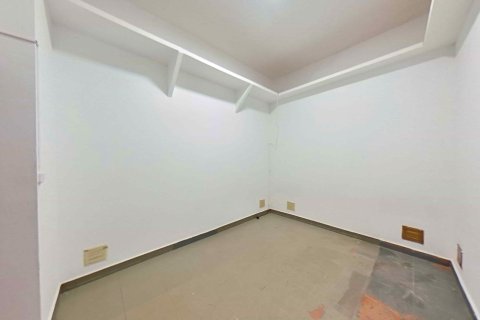 Liikekiinteistö myytävänä Sabadell, Barcelona, Espanja , 146 m2 No. 191096 - kuva 24