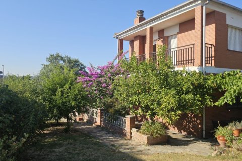 Māja pārdošanā Llica De Vall, Barcelona, Spānijā 4 istabas, 196 m2 Nr. 191094 - attēls 4