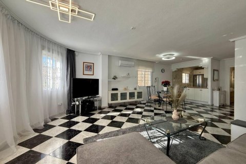 Продажа виллы в Плайя Фламенка II, Аликанте, Испания 4 спальни, 191м2 №144516 - фото 12