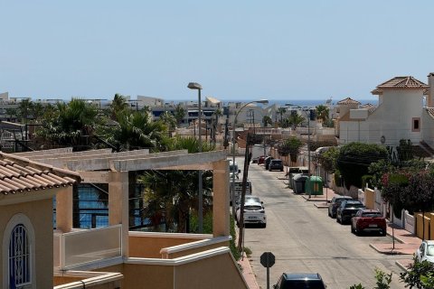 Продажа виллы в Плайя Фламенка II, Аликанте, Испания 4 спальни, 191м2 №144516 - фото 5