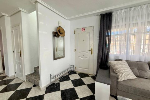 Продажа виллы в Плайя Фламенка II, Аликанте, Испания 4 спальни, 191м2 №144516 - фото 15