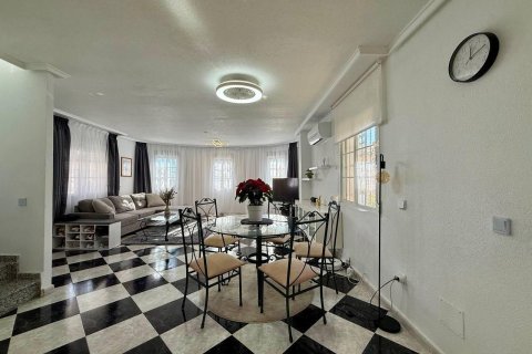 Продажа виллы в Плайя Фламенка II, Аликанте, Испания 4 спальни, 191м2 №144516 - фото 16