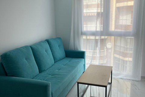 Apartment à vendre à Torrevieja, Alicante, Espagne, 1 chambre, No. 144518 - photo 16