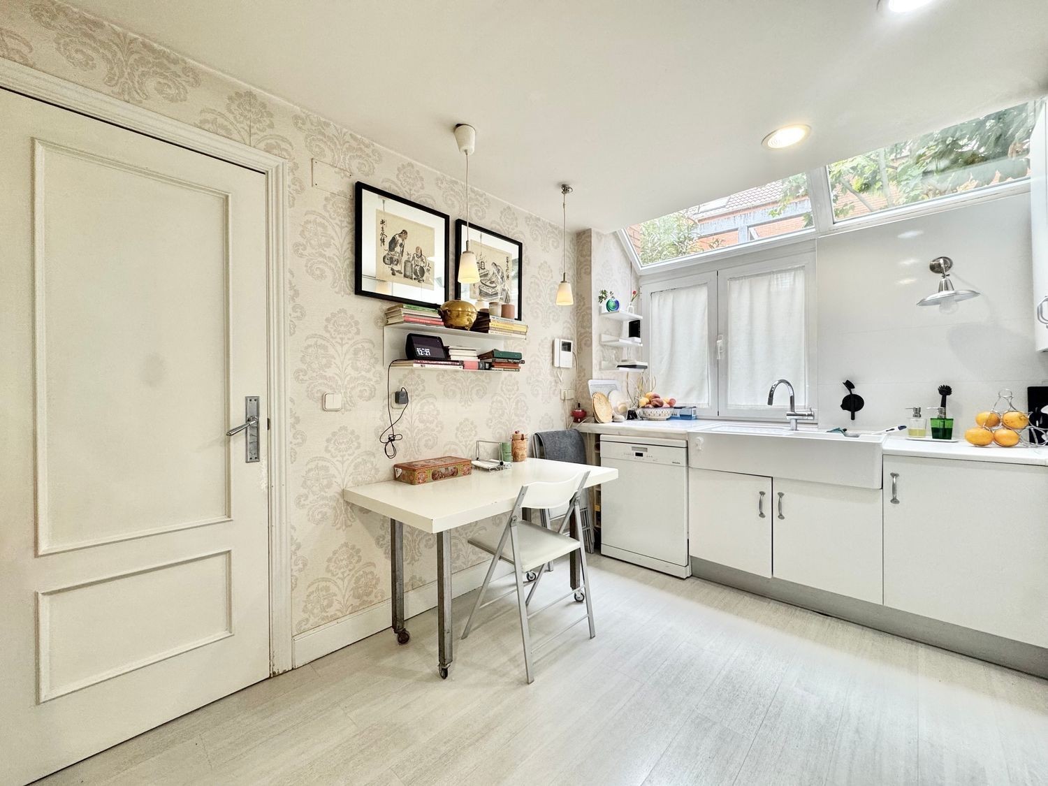Bliźniak w Madrid, Hiszpania 4 sypialnie, 250 mkw. nr 143126