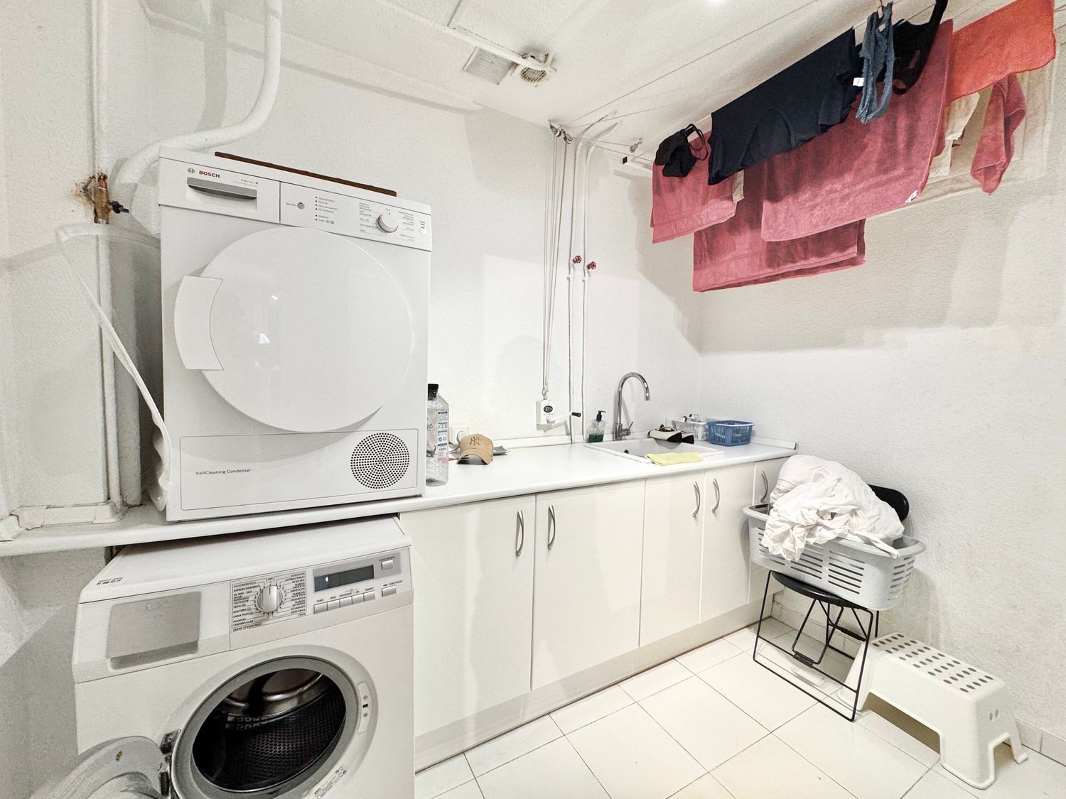 Bliźniak w Madrid, Hiszpania 4 sypialnie, 250 mkw. nr 143126