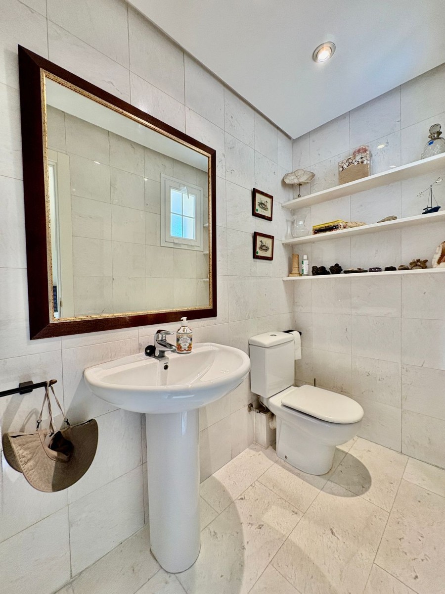 Bliźniak w Madrid, Hiszpania 4 sypialnie, 250 mkw. nr 143127