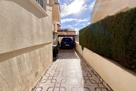 Huoneisto myytävänä Alicante, Espanja, 2 makuuhuonetta, 71 m2 No. 137995 - kuva 25