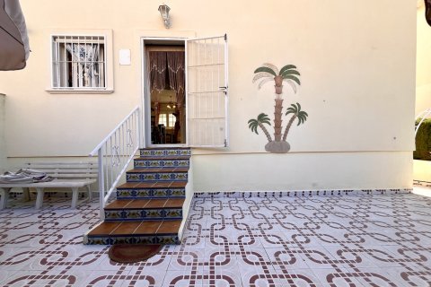 Huoneisto myytävänä Alicante, Espanja, 2 makuuhuonetta, 71 m2 No. 137995 - kuva 23