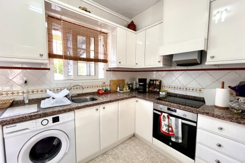 Huoneisto myytävänä Alicante, Espanja, 2 makuuhuonetta, 71 m2 No. 137995 - kuva 17