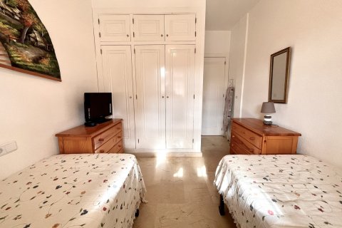 Huoneisto myytävänä Alicante, Espanja, 2 makuuhuonetta, 71 m2 No. 137995 - kuva 14
