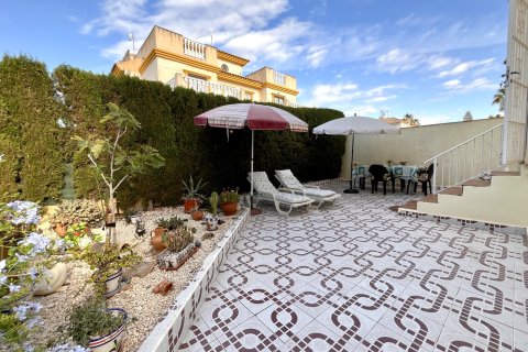 Huoneisto myytävänä Alicante, Espanja, 2 makuuhuonetta, 71 m2 No. 137995 - kuva 19