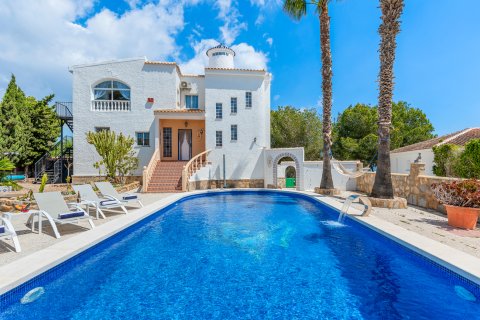 Villa for sale Pinar De Campoverde, Alicante, Spain 4 bedrooms, 297 sq.m. No. 137997 - photo 11