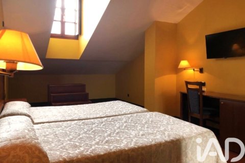 Hotel for sale in Ponferrada, Leon, Spain 34 bedrooms, 2800 sq.m. No. 172212 - photo 25