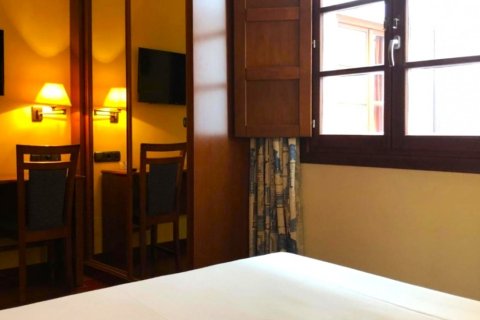 Hotel for sale in Ponferrada, Leon, Spain 34 bedrooms, 2800 sq.m. No. 172212 - photo 26