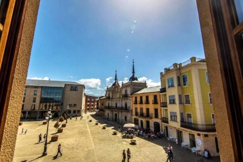 Hotel for sale in Ponferrada, Leon, Spain 34 bedrooms, 2800 sq.m. No. 172212 - photo 13