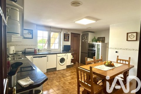 Appartamento in vendita a Santovenia de la Valdoncina, Leon, Spagna 4 camere da letto, 327 mq. N° 172214 - foto 9