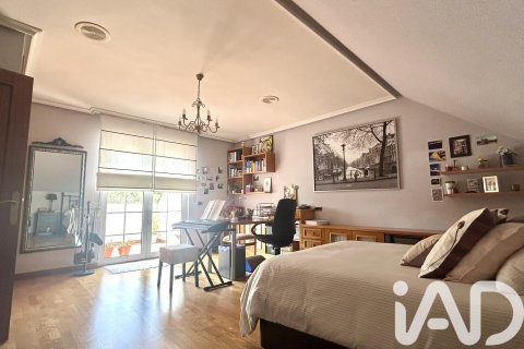 Appartamento in vendita a Santovenia de la Valdoncina, Leon, Spagna 4 camere da letto, 327 mq. N° 172214 - foto 27