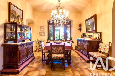 Продажа дома в Реус, Таррагона, Испания 10 спален, 2000м2 №173211 - фото 5