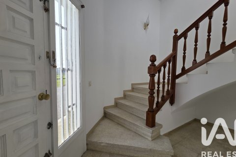 Hus till salu i Vallfogona de Balaguer, Lleida, Spanien 4 sovrum, 371 kvm. Nr. 173207 - foto 17