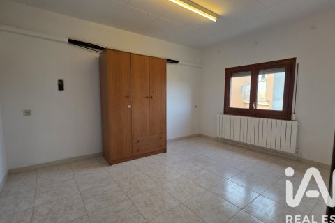 Hus till salu i Vallfogona de Balaguer, Lleida, Spanien 4 sovrum, 371 kvm. Nr. 173207 - foto 25