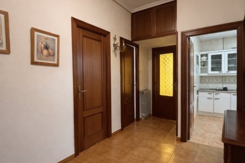 Сasa en venta en Ávila, España 3 dormitorios, 191 m2 No. 173205 - foto 5