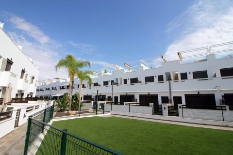 Apartamento en venta Pilar de la Horadada, Alicante, España 4 dormitorios, 114 m2 No. 136351 - foto 4