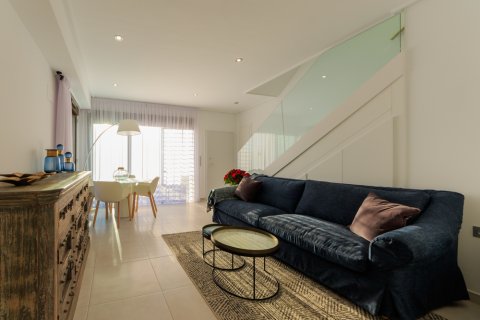 Apartamento en venta Pilar de la Horadada, Alicante, España 4 dormitorios, 114 m2 No. 136351 - foto 11