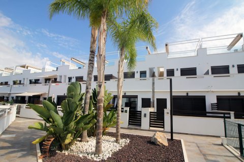 Apartamento en venta Pilar de la Horadada, Alicante, España 4 dormitorios, 114 m2 No. 136351 - foto 5