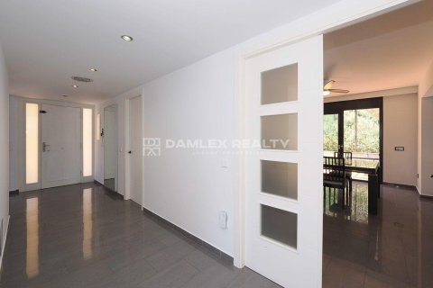 House for sale in Platja D'aro, Girona, Spain 4 bedrooms, 344 sq.m. No. 177113 - photo 25