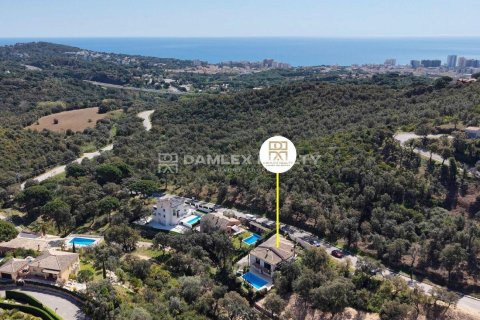 House for sale in Platja D'aro, Girona, Spain 4 bedrooms, 344 sq.m. No. 177113 - photo 2