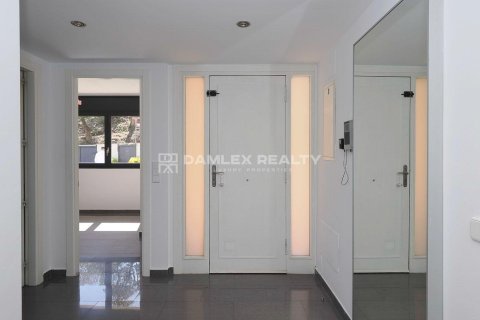 House for sale in Platja D'aro, Girona, Spain 4 bedrooms, 344 sq.m. No. 177113 - photo 15
