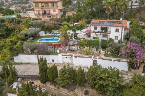 Villa for sale in Lloret de Mar, Girona, Spain 6 bedrooms, 273 sq.m. No. 177111 - photo 10