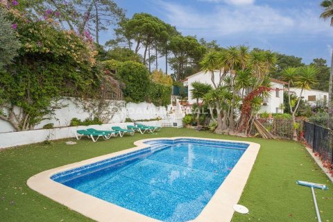Villa for sale in Lloret de Mar, Girona, Spain 6 bedrooms, 273 sq.m. No. 177111 - photo 2