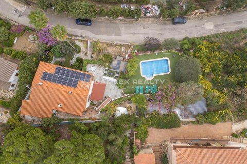 Villa for sale in Lloret de Mar, Girona, Spain 6 bedrooms, 273 sq.m. No. 177111 - photo 5