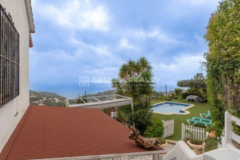 Villa for sale in Lloret de Mar, Girona, Spain 6 bedrooms, 273 sq.m. No. 177111 - photo 30
