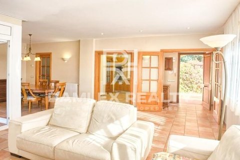 Villa à vendre à Begur, Girona, Espagne, 4 chambres, 400 m2 No. 177117 - photo 2