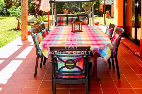 Villa for sale in Lloret de Mar, Girona, Spain 5 bedrooms, 379 sq.m. No. 177114 - photo 14