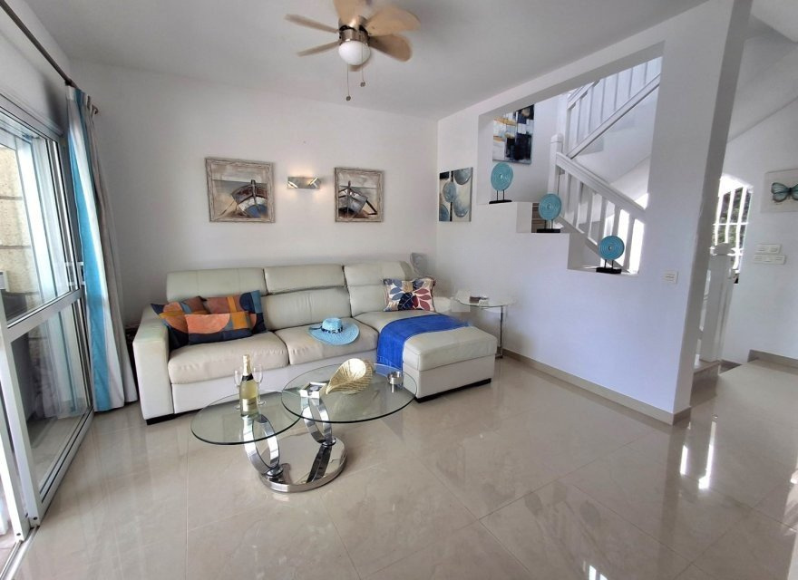 Villa en Tenerife, España 4 dormitorios, 173 m2 No. 195208
