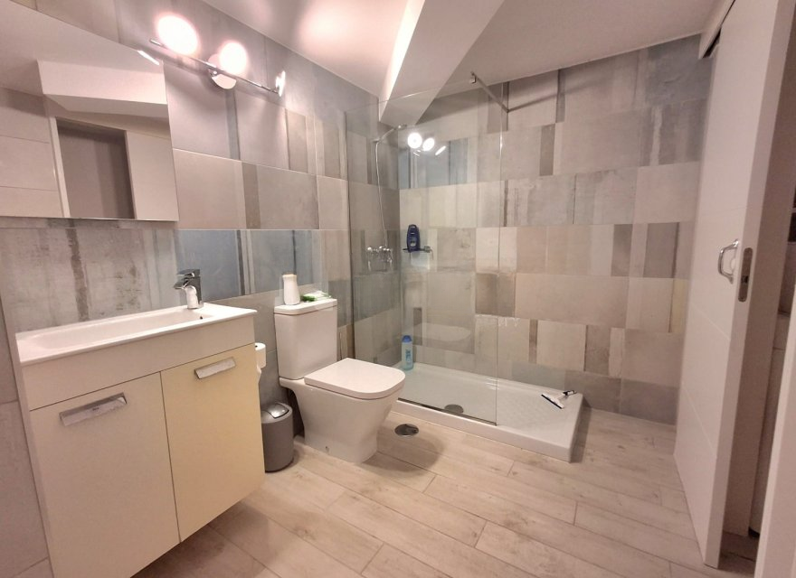 Villa en Tenerife, España 4 dormitorios, 173 m2 No. 195208