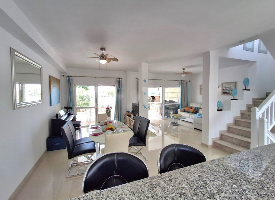 Villa en Tenerife, España 4 dormitorios, 173 m2 No. 195208