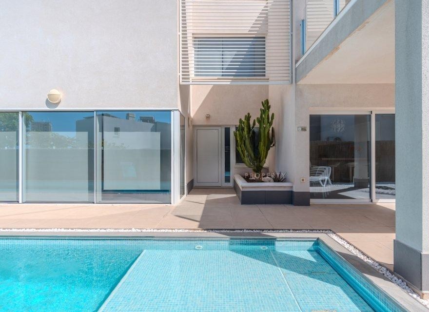Villa en Playa Paraiso, Tenerife, España 3 dormitorios, 147 m2 No. 195206