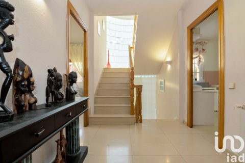 Dom w Sant Cugat Del Valles, Barcelona, Hiszpania 6 sypialni, 460 mkw. nr 153853 – zdjęcie 21