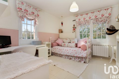 Dom w Sant Cugat Del Valles, Barcelona, Hiszpania 6 sypialni, 460 mkw. nr 153853 – zdjęcie 14