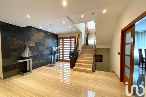 Продажа дома в Иби, Аликанте, Испания 4 спальни, 464м2 №153851 - фото 6