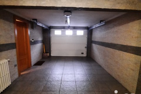 Продажа дома в Леон, Испания 4 спальни, 150м2 №153854 - фото 26