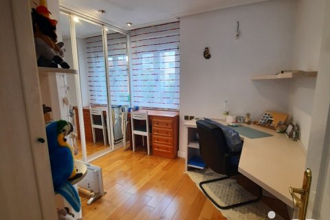 Продажа дома в Леон, Испания 4 спальни, 150м2 №153854 - фото 13