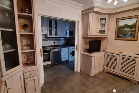 Продажа дома в Леон, Испания 4 спальни, 150м2 №153854 - фото 3